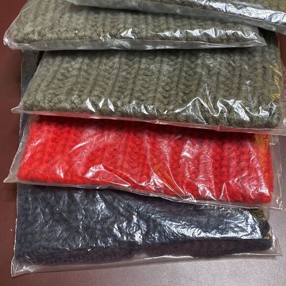 🎈Chunky Knit Infinity Dog Scarf - Picture 2 of 7